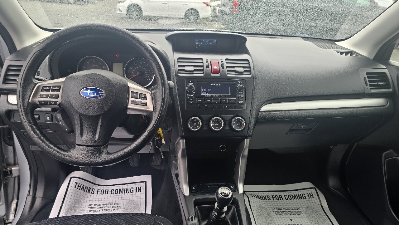 2014 Subaru Forester 2.5i Premium photo 31