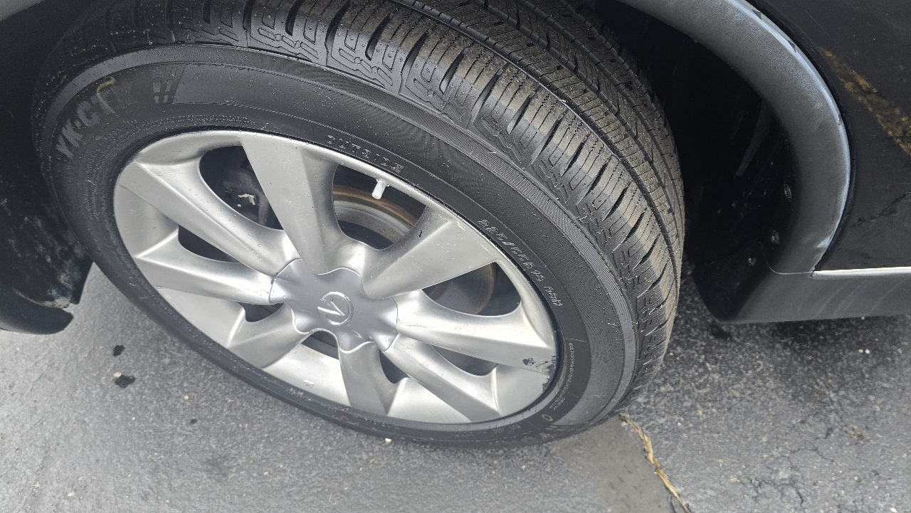 2011 Infiniti EX35 photo 20