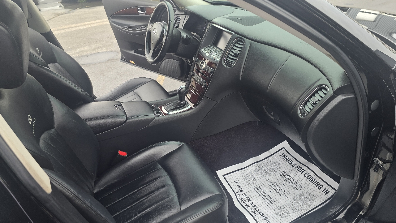 2011 Infiniti EX35 photo 31