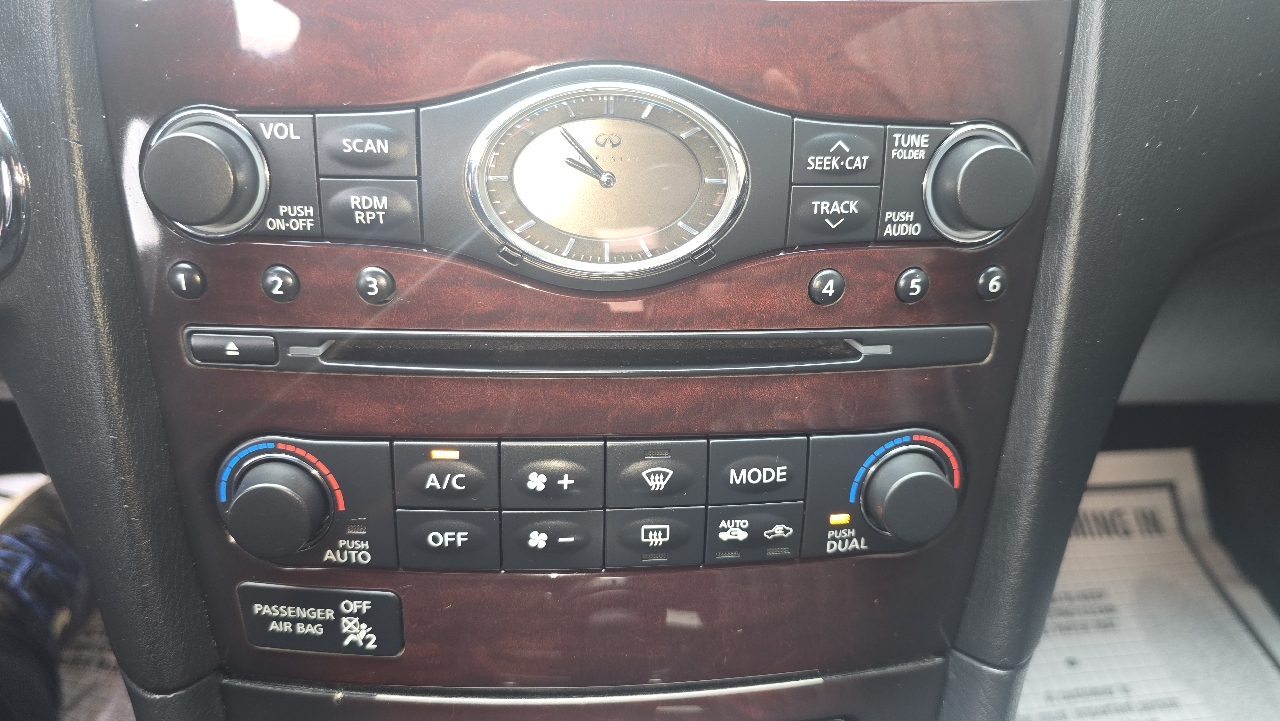 2011 Infiniti EX35 photo 41
