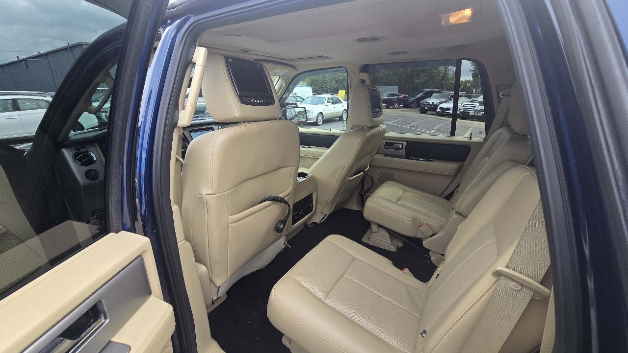 2017 Ford Expedition Limited photo 28