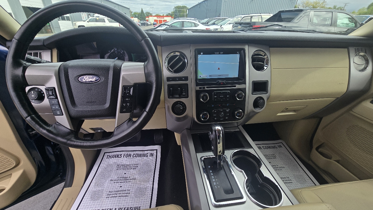 2017 Ford Expedition Limited photo 31