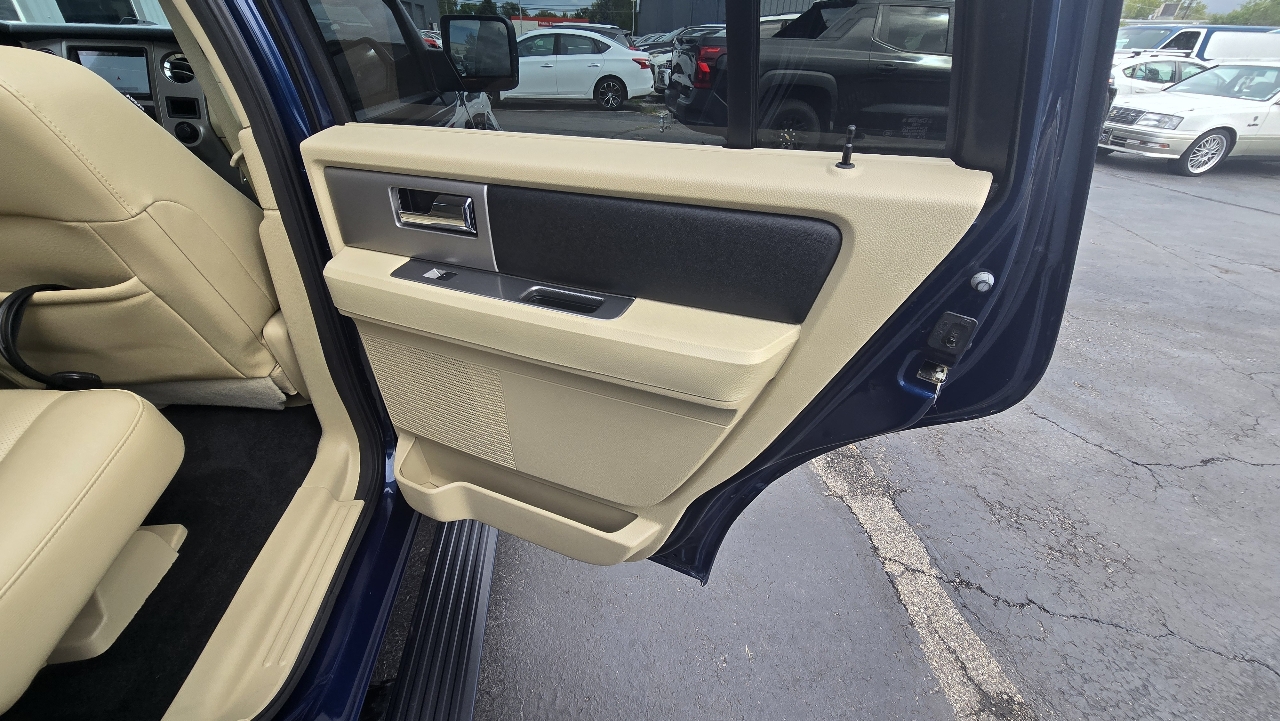 2017 Ford Expedition Limited photo 36