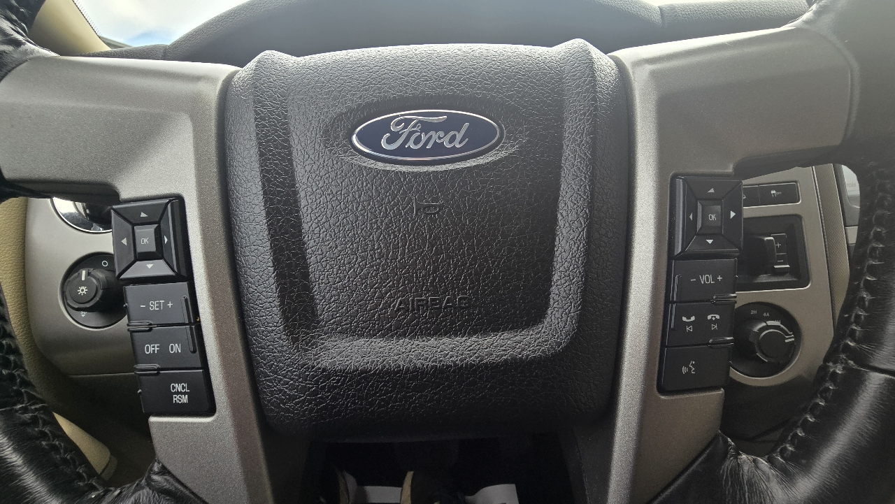 2017 Ford Expedition Limited photo 44
