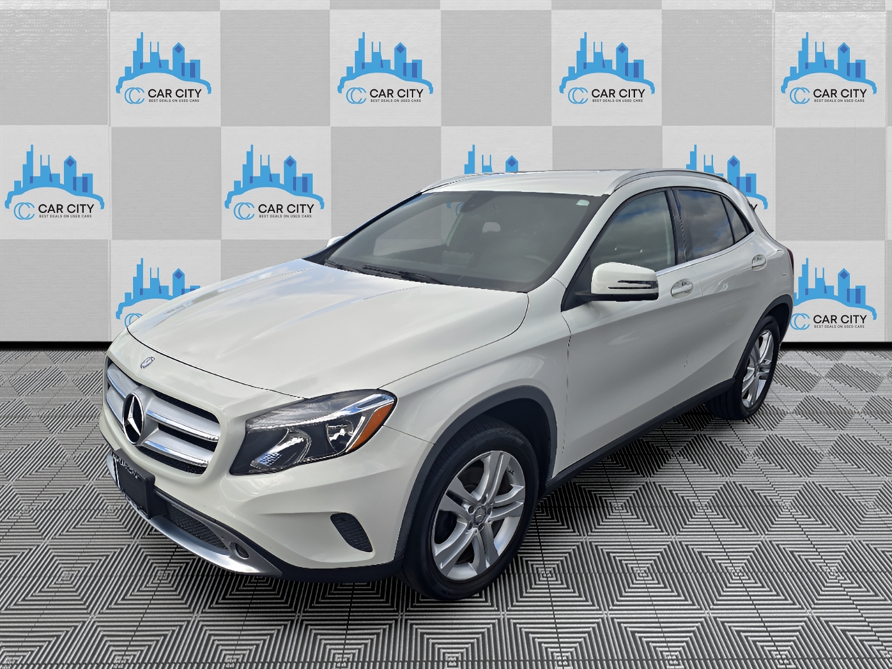 Mercedes-Benz GLA-Class GLA250 4MATIC 2016