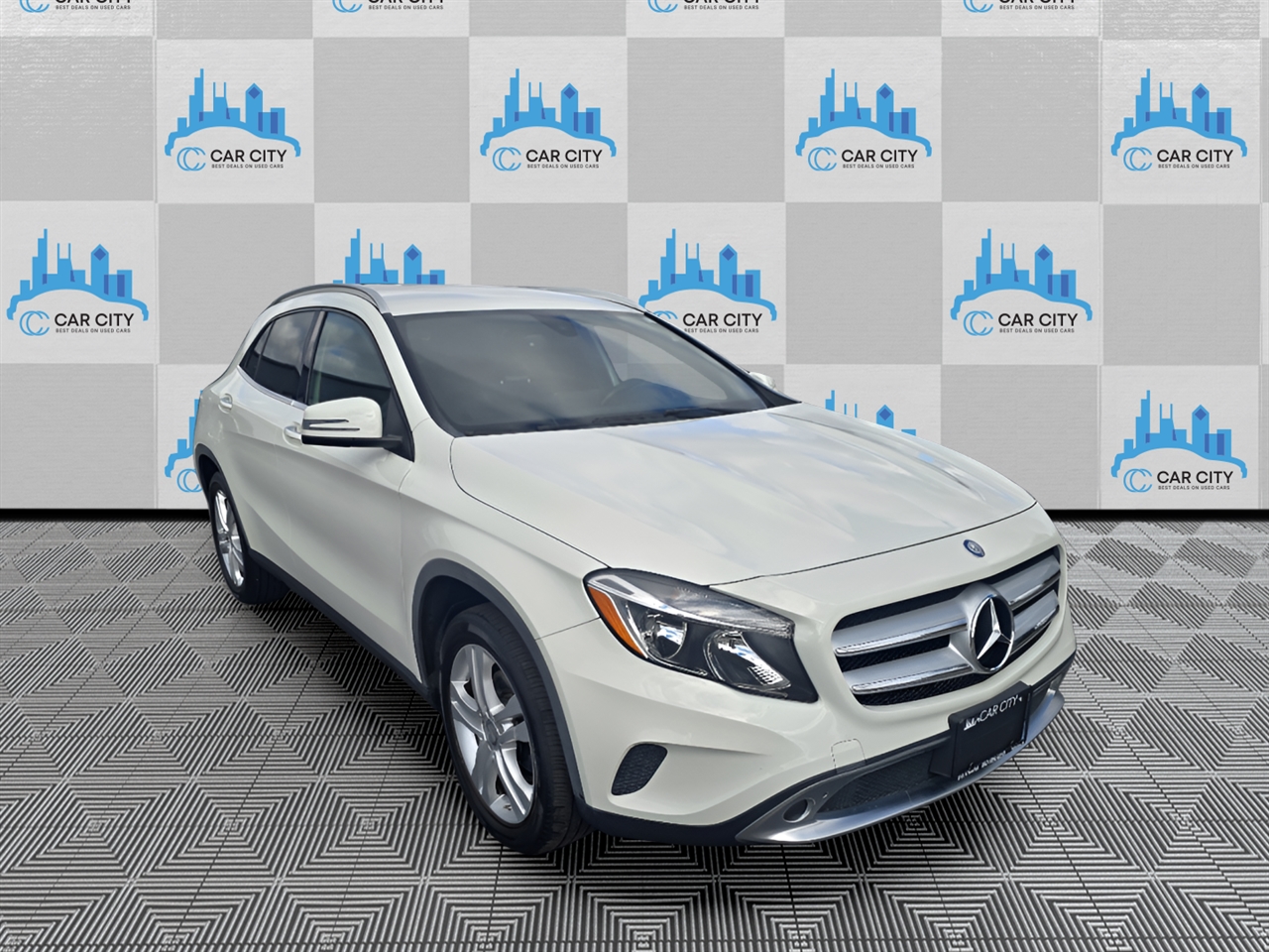 Mercedes-Benz GLA-Class GLA250 4MATIC 2016