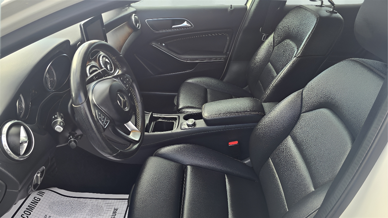 Mercedes-Benz GLA-Class GLA250 4MATIC 2016