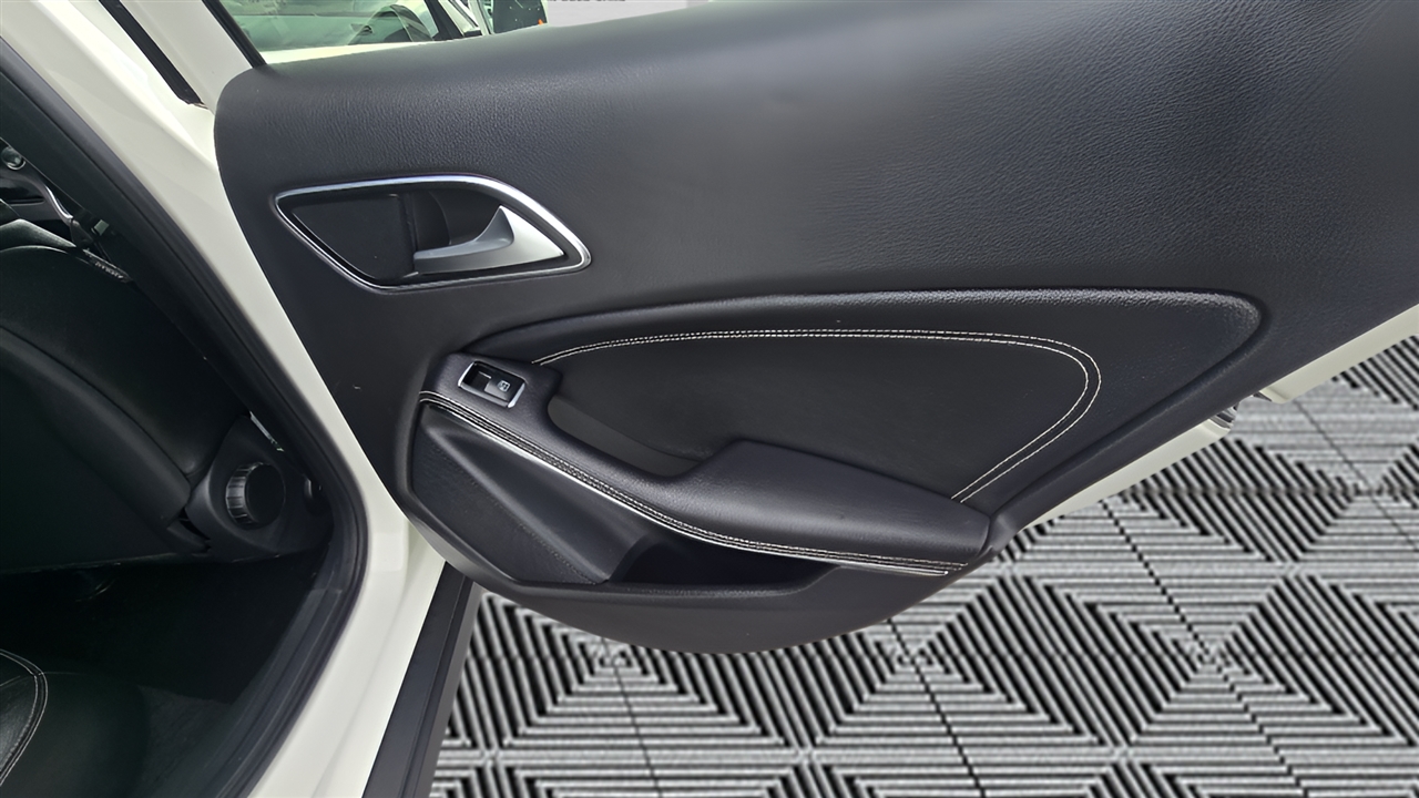 Mercedes-Benz GLA-Class GLA250 4MATIC 2016