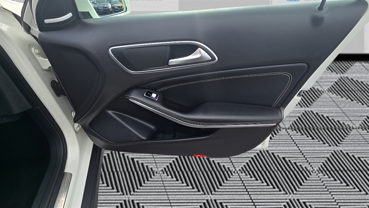 Mercedes-Benz GLA-Class GLA250 4MATIC 2016