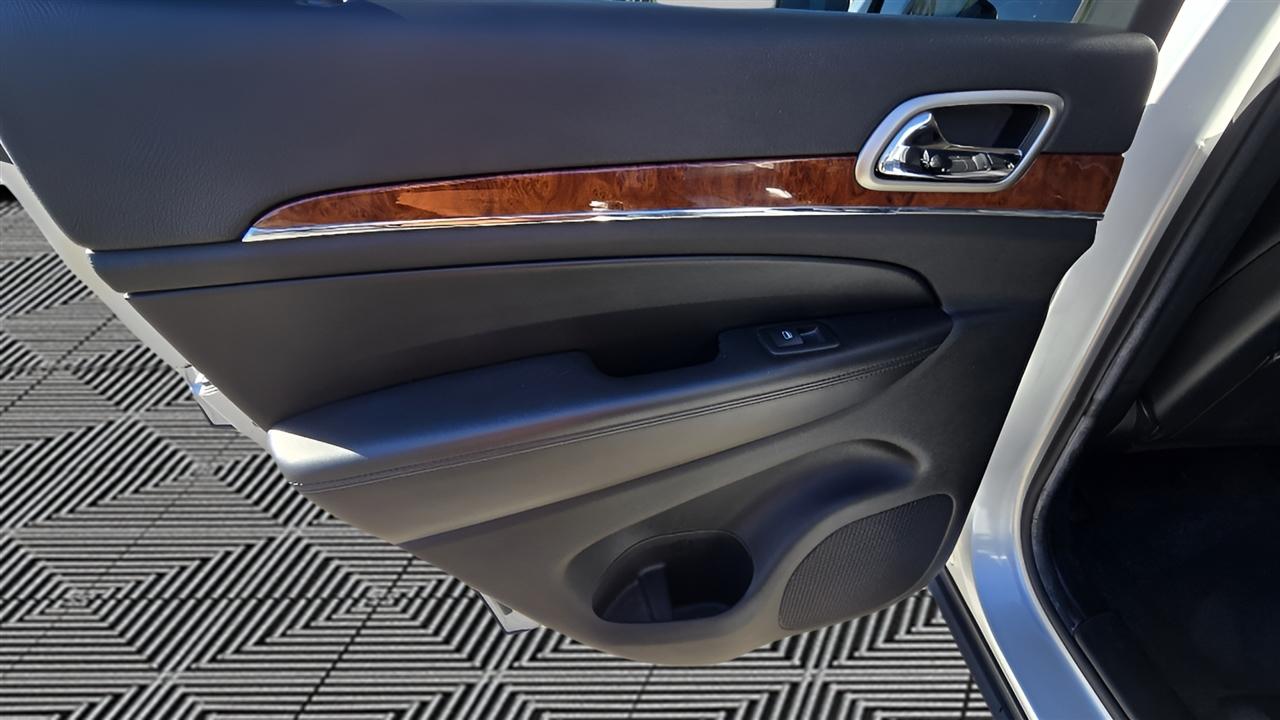 Jeep Grand Cherokee Limited 4WD 2012