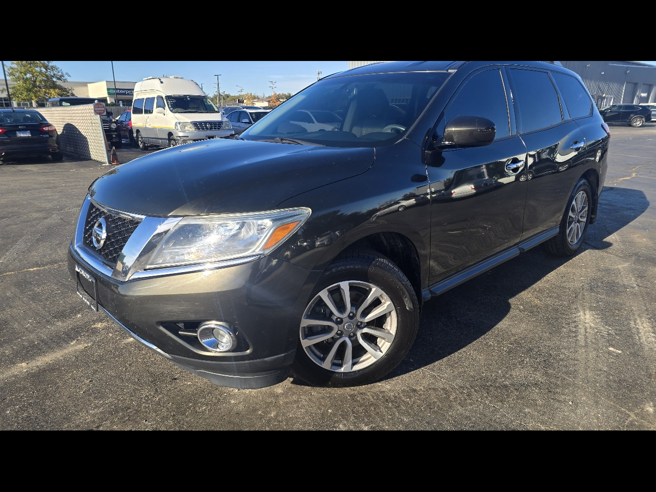 Nissan Pathfinder SV 4WD 2015