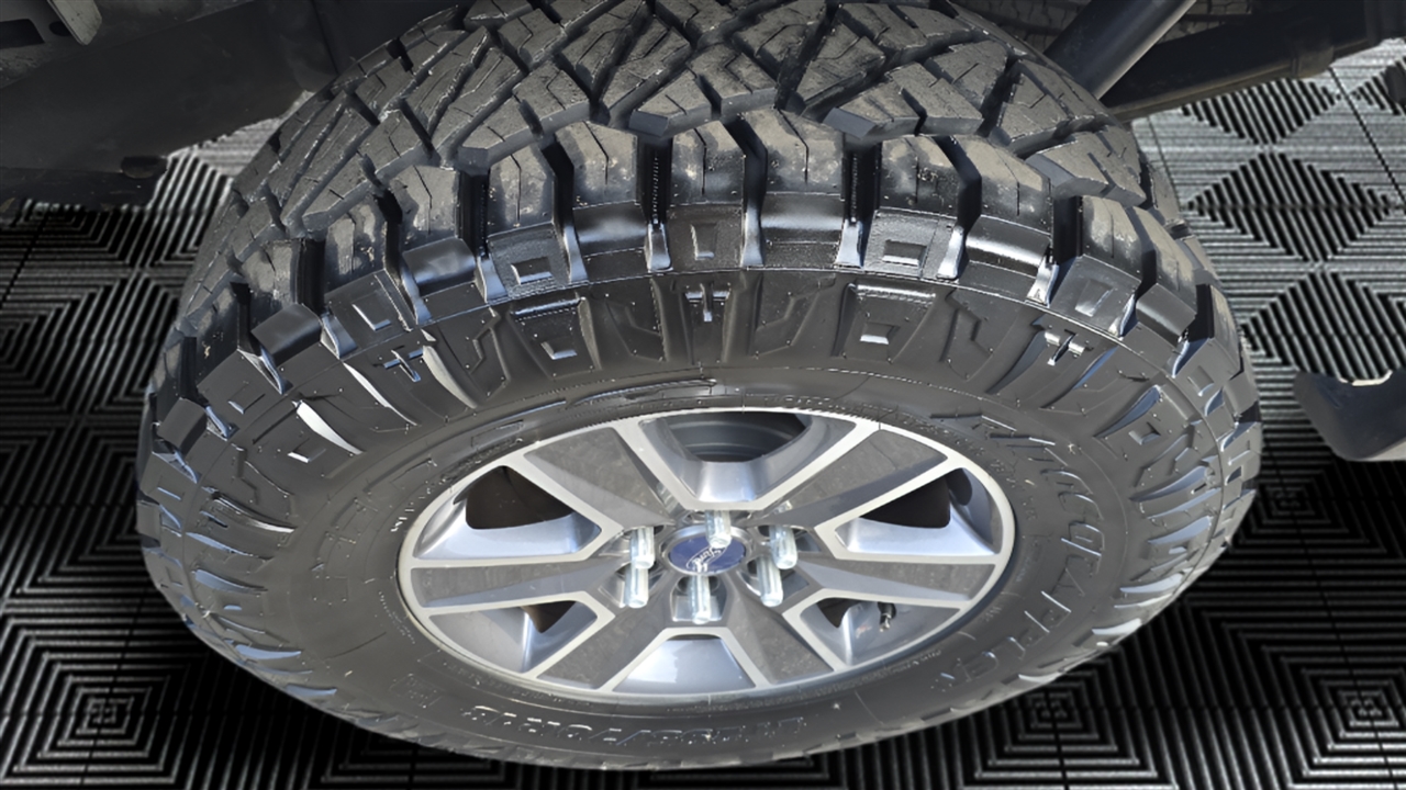 Ford F-150 Lariat SuperCrew 6.5-ft. Bed 4WD 2017