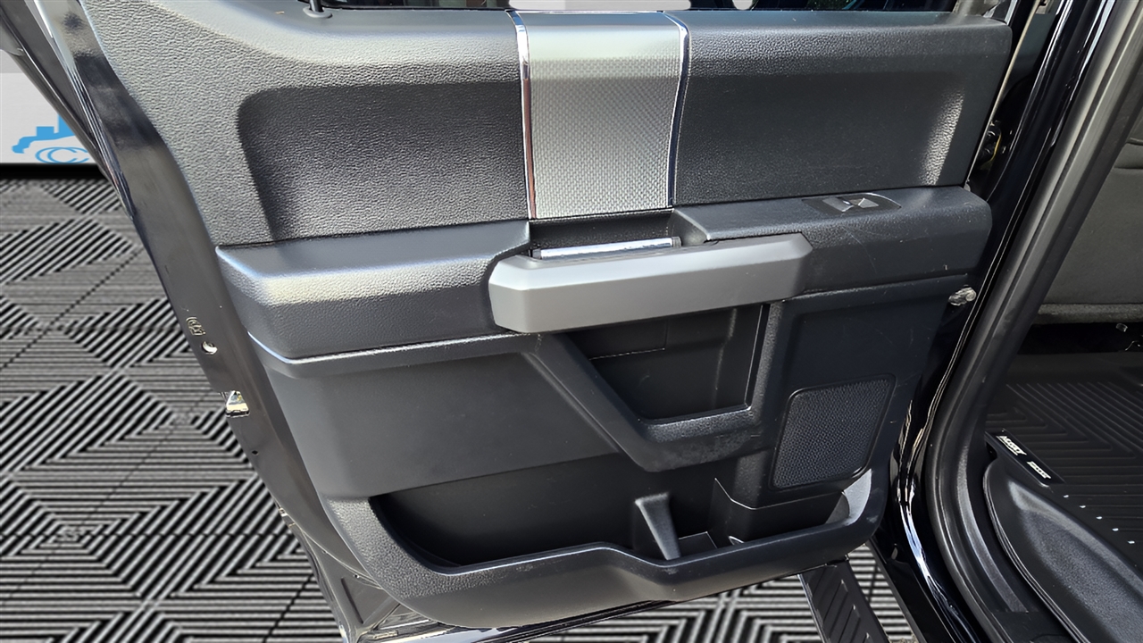 Ford F-150 Lariat SuperCrew 6.5-ft. Bed 4WD 2017