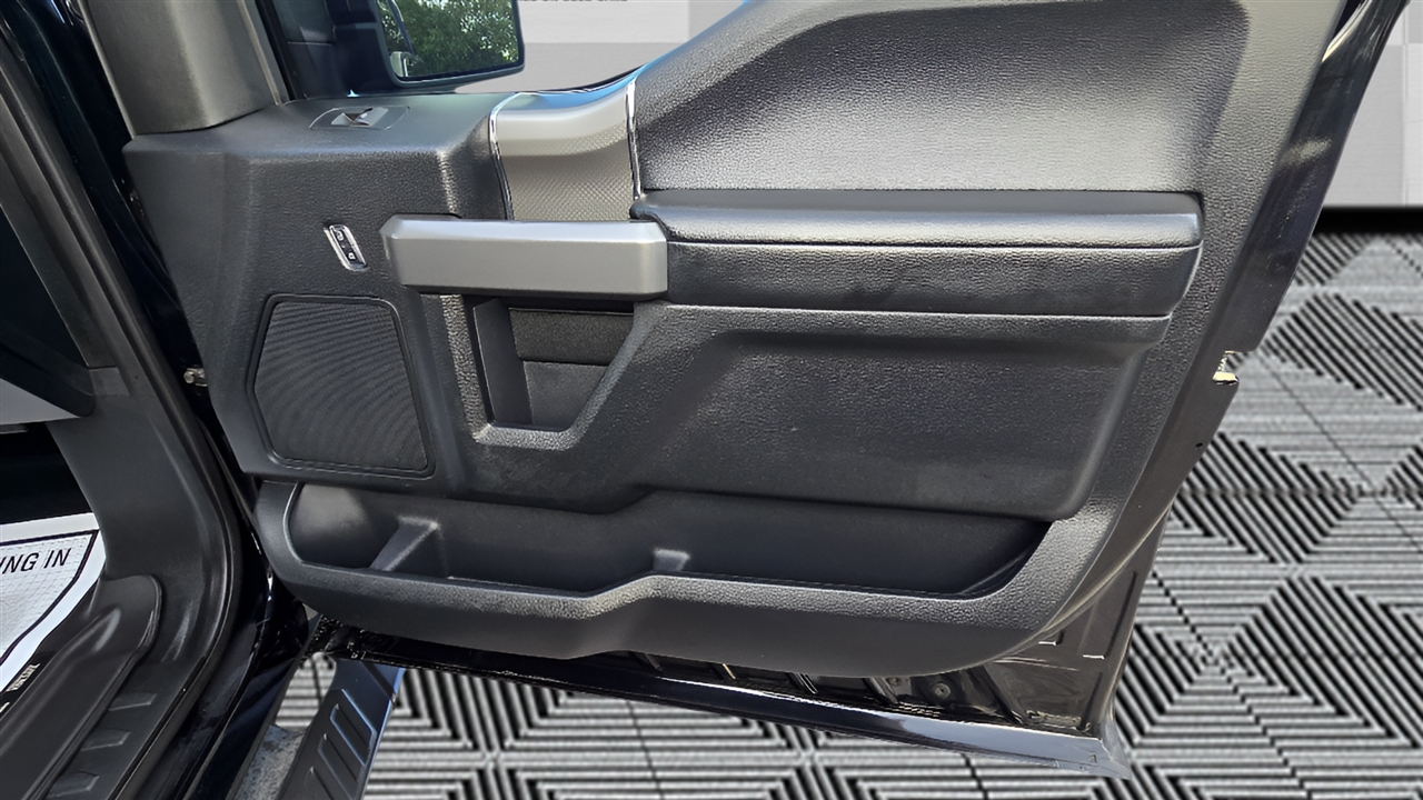 Ford F-150 Lariat SuperCrew 6.5-ft. Bed 4WD 2017