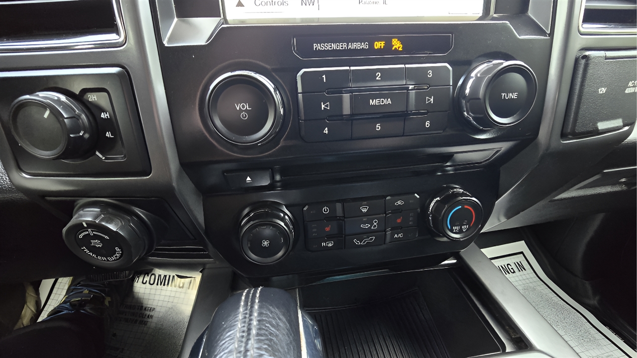 Ford F-150 Lariat SuperCrew 6.5-ft. Bed 4WD 2017