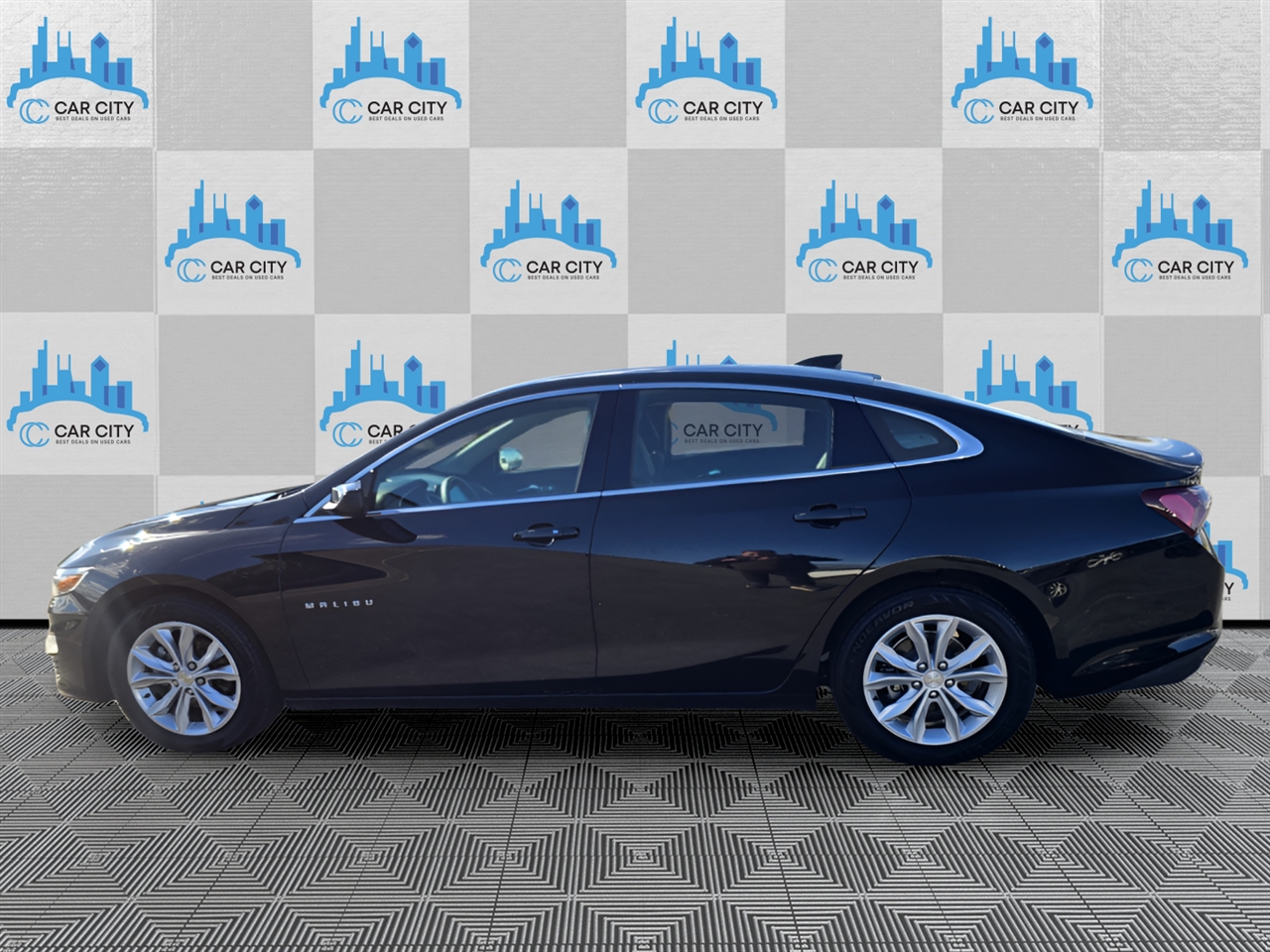 2022 Chevrolet Malibu 1LT photo 3