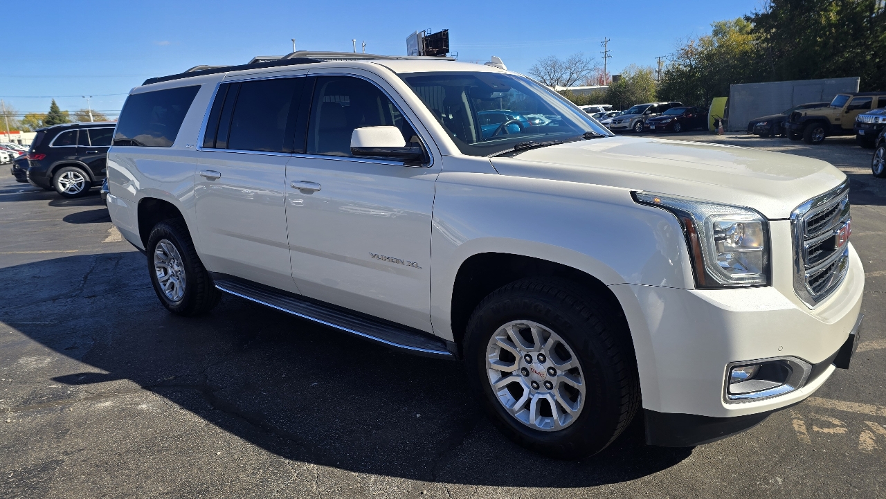 GMC Yukon XL SLT 1/2 Ton 4WD 2015