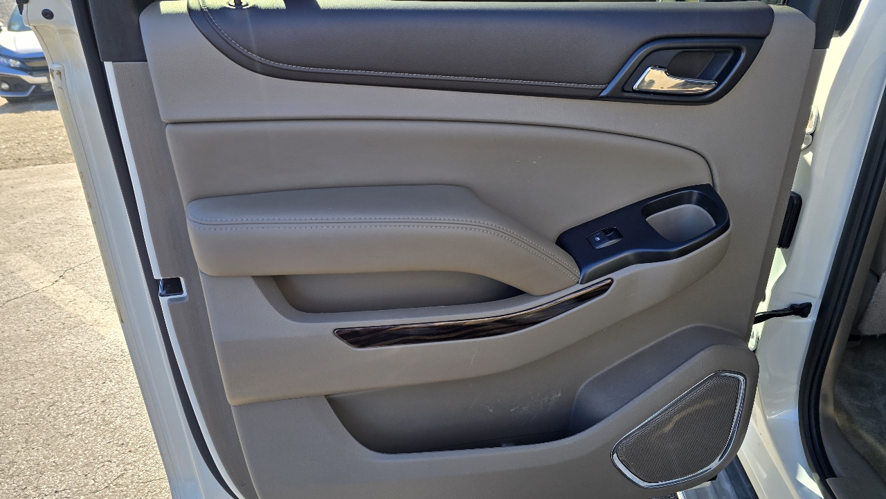 GMC Yukon XL SLT 1/2 Ton 4WD 2015