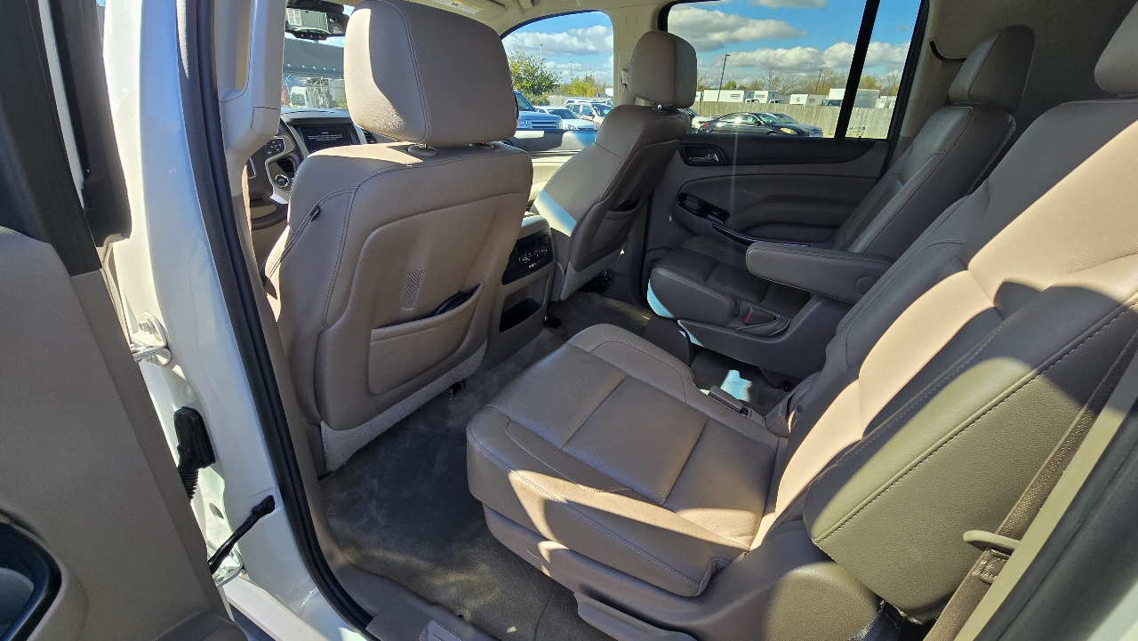 GMC Yukon XL SLT 1/2 Ton 4WD 2015