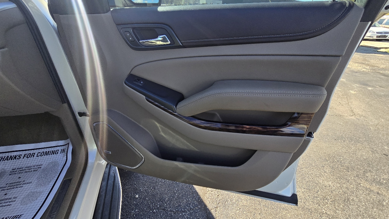 GMC Yukon XL SLT 1/2 Ton 4WD 2015