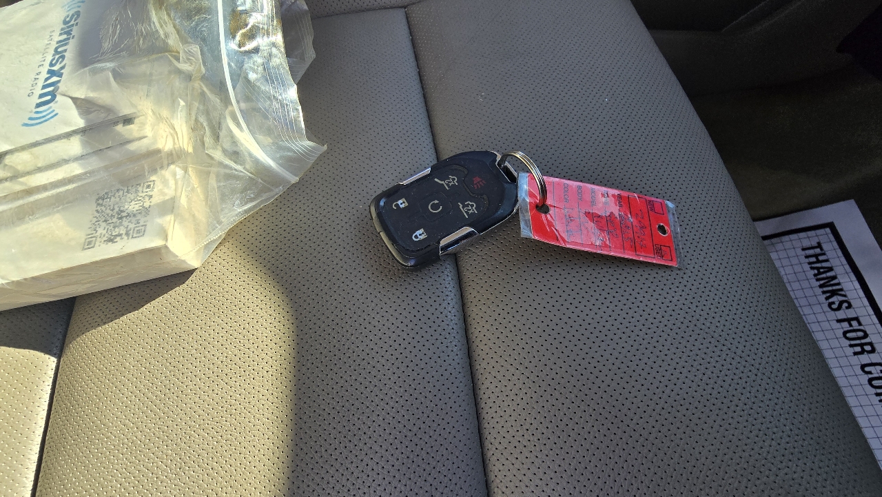 GMC Yukon XL SLT 1/2 Ton 4WD 2015