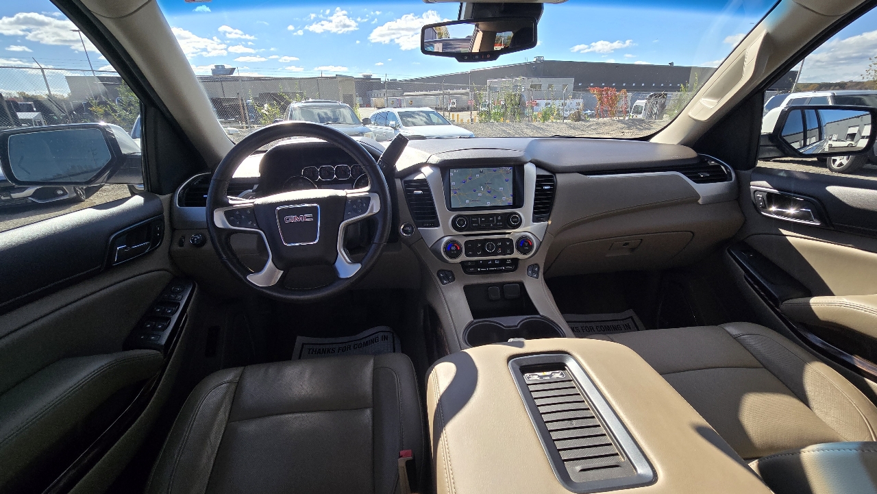 GMC Yukon XL SLT 1/2 Ton 4WD 2015