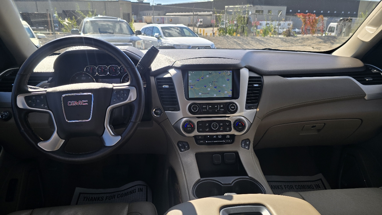 GMC Yukon XL SLT 1/2 Ton 4WD 2015