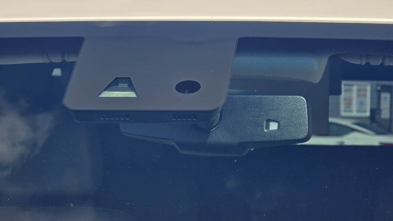 GMC Yukon XL SLT 1/2 Ton 4WD 2015