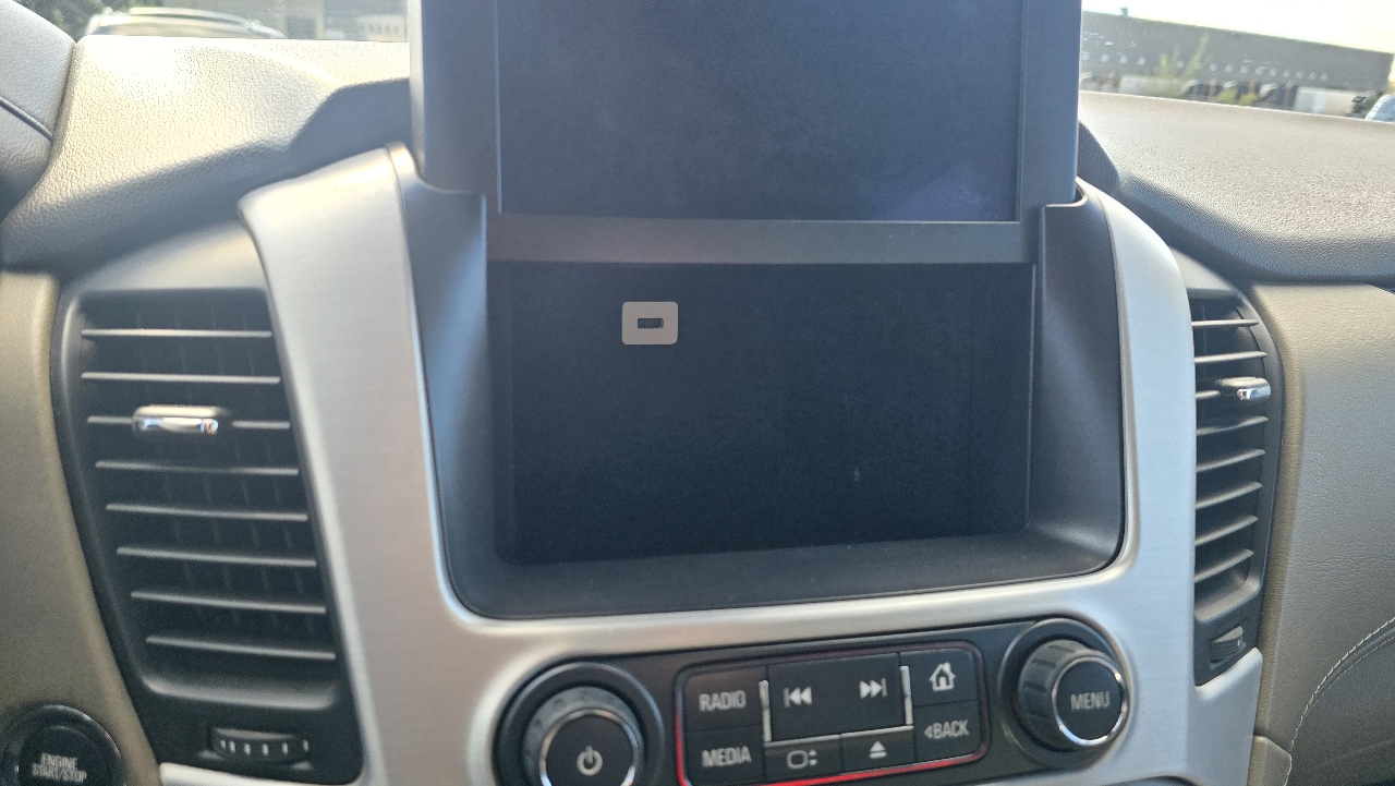 GMC Yukon XL SLT 1/2 Ton 4WD 2015