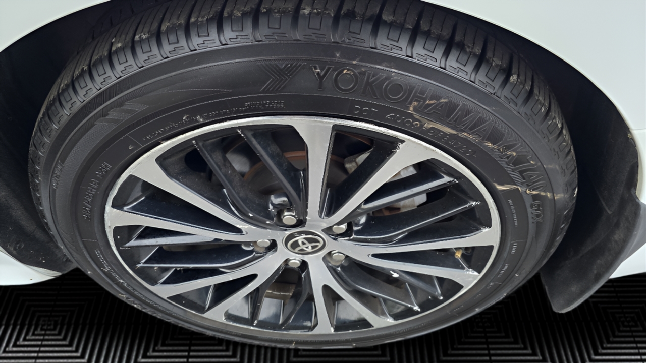 Toyota Camry SE 2020