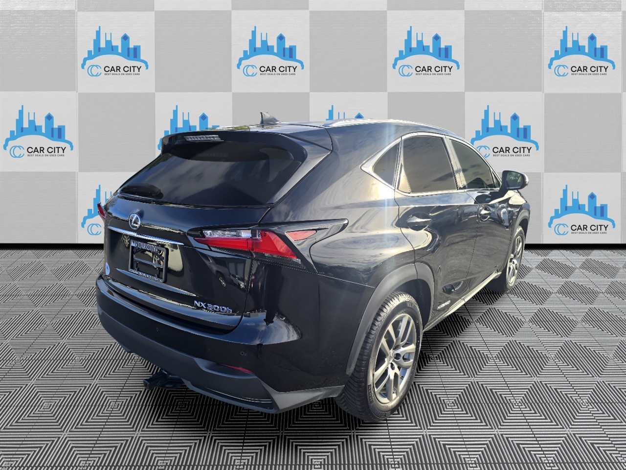 Lexus NX 300h AWD 2016