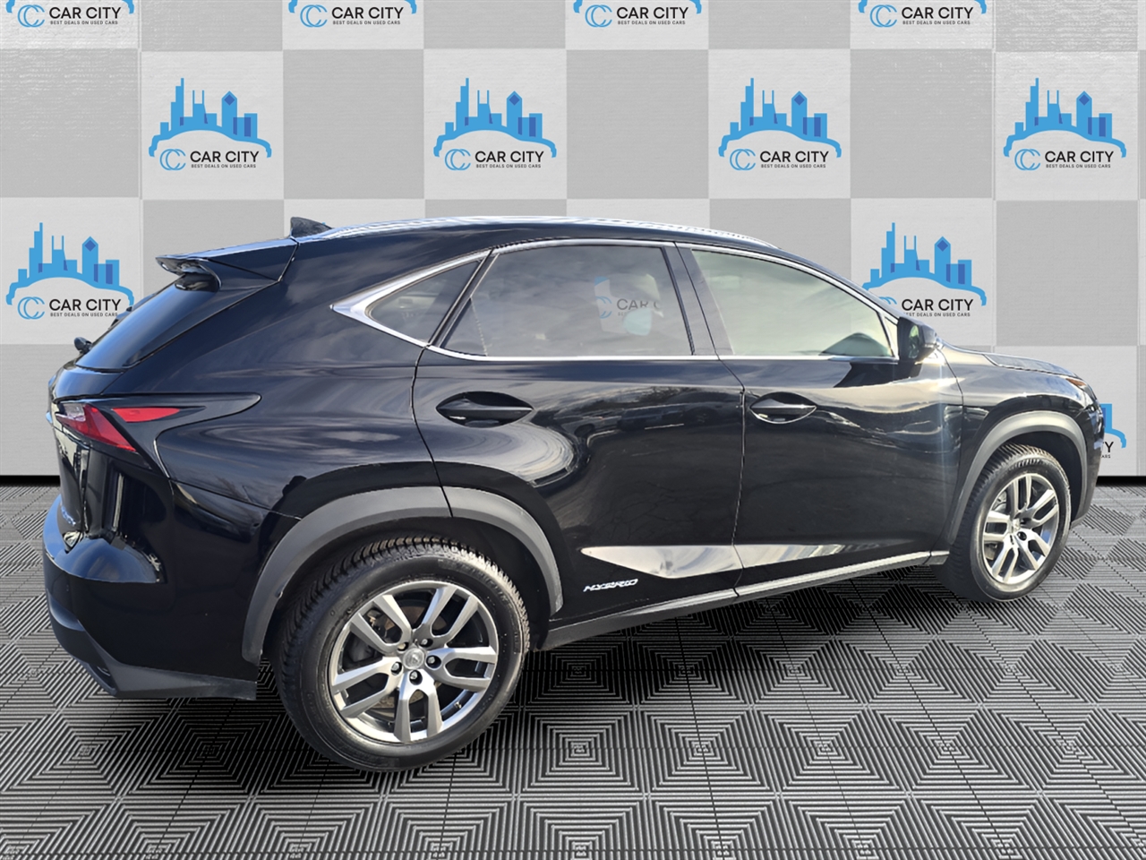 Lexus NX 300h AWD 2016