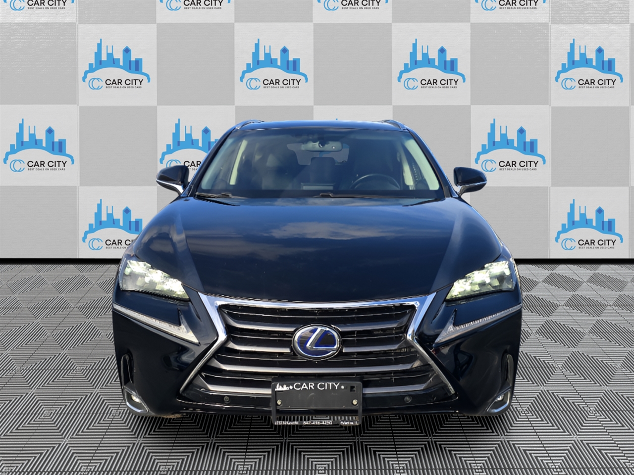 Lexus NX 300h AWD 2016