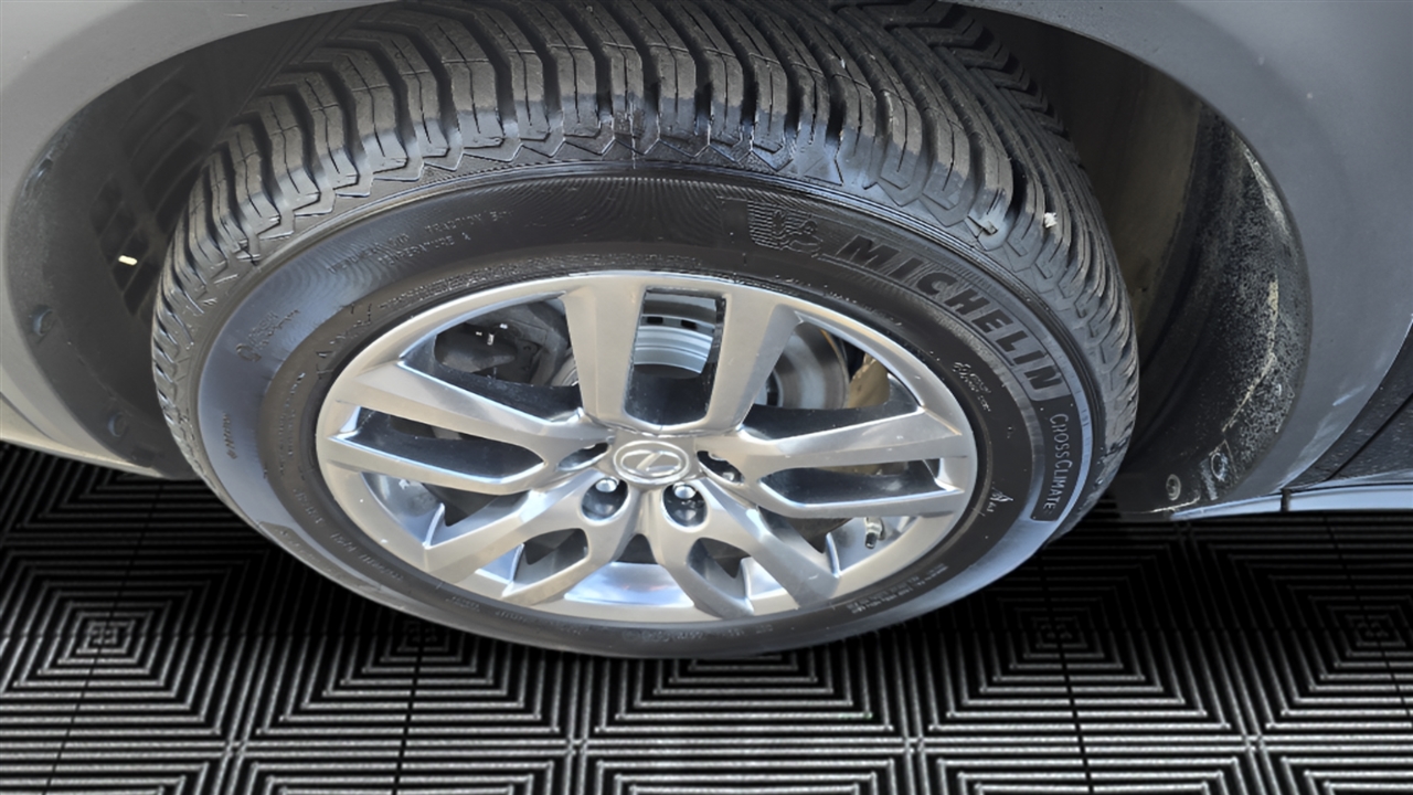 Lexus NX 300h AWD 2016