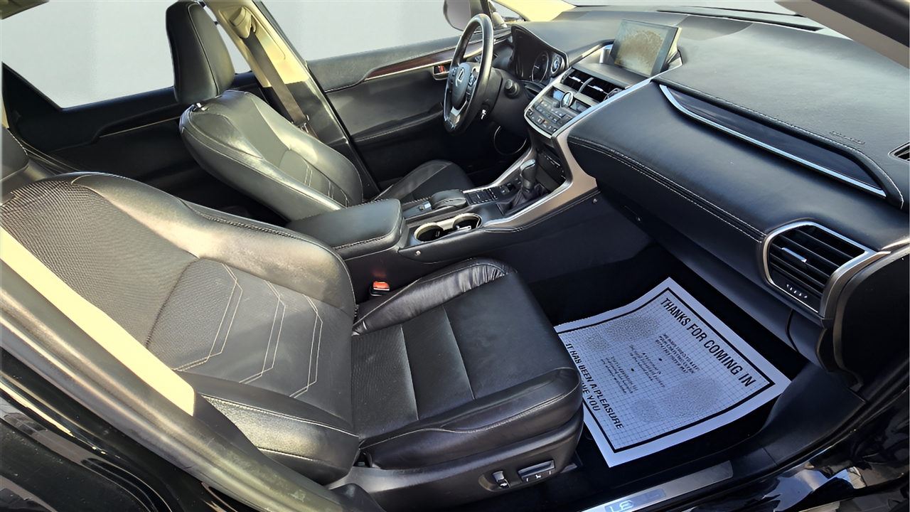 Lexus NX 300h AWD 2016