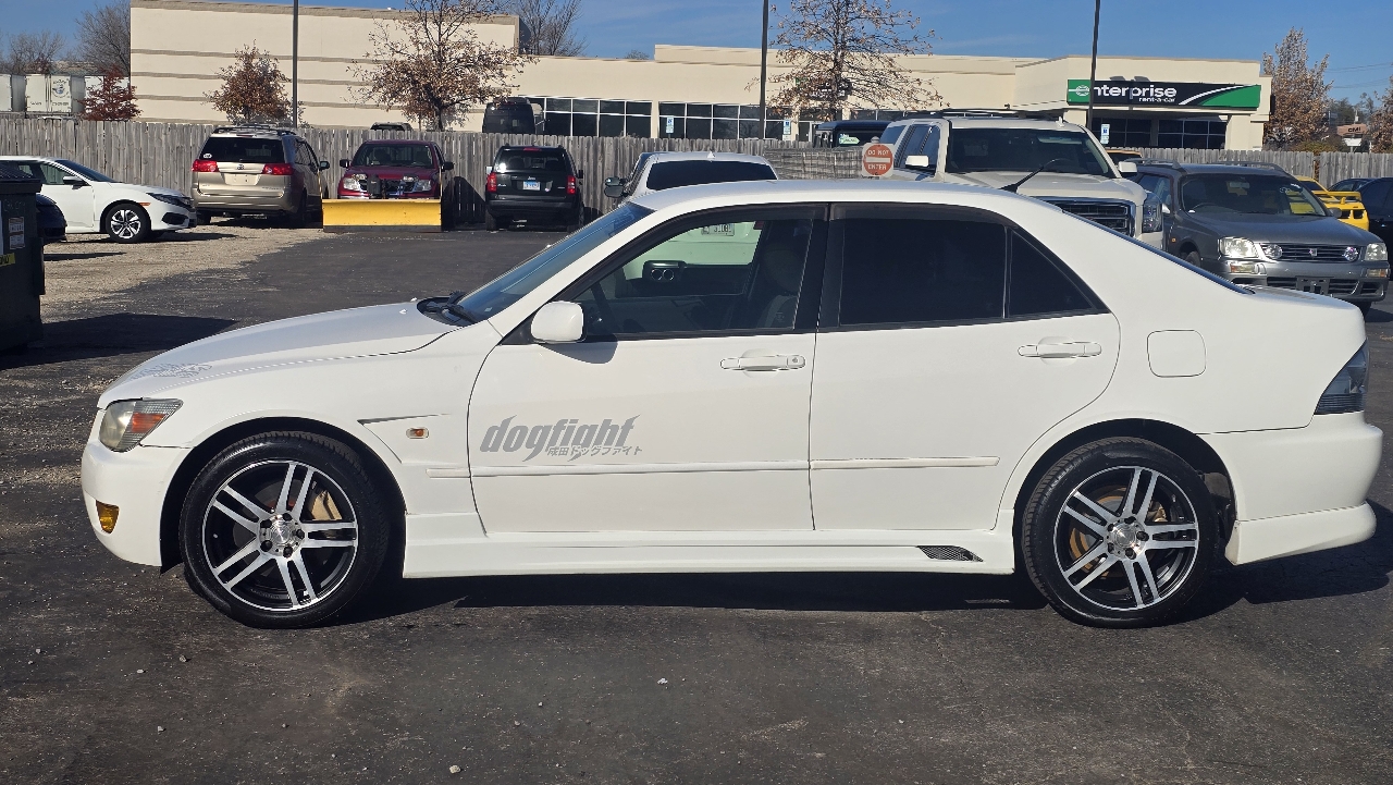 Toyota Altezza  2000