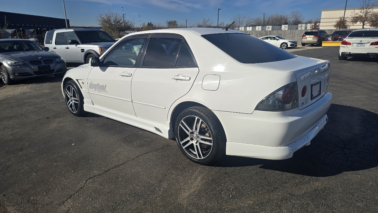 Toyota Altezza  2000