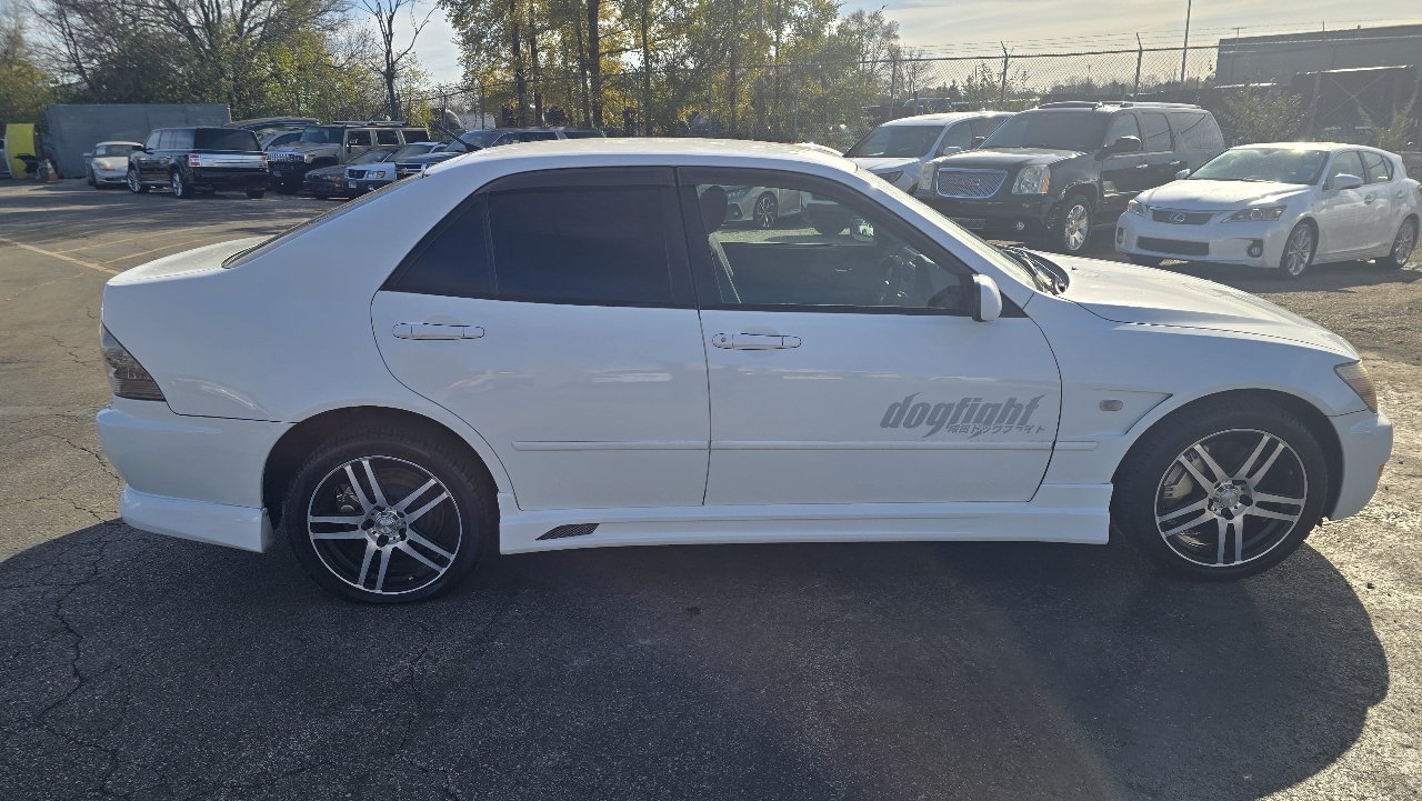 Toyota Altezza  2000