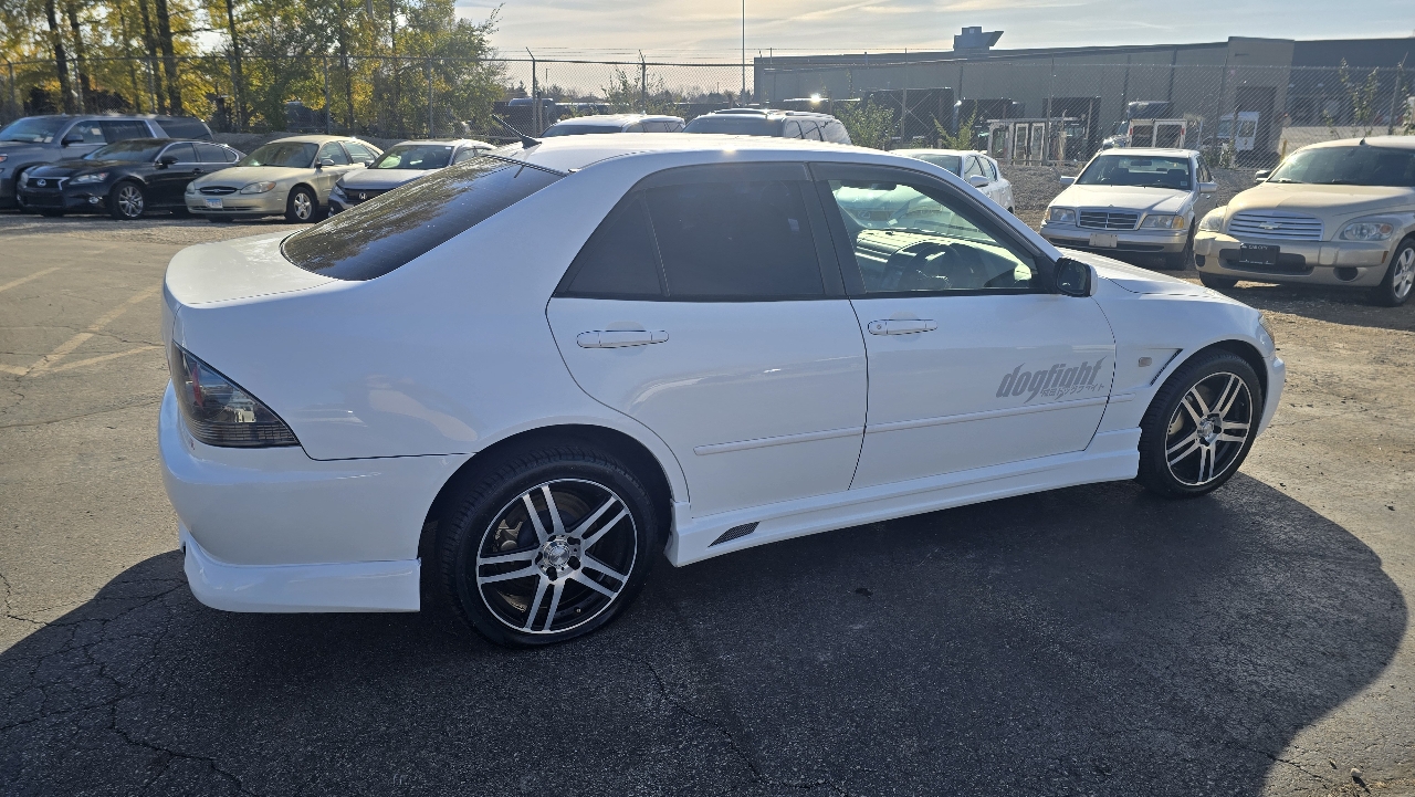 Toyota Altezza  2000