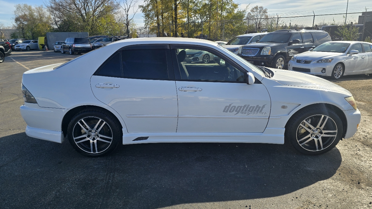 Toyota Altezza  2000