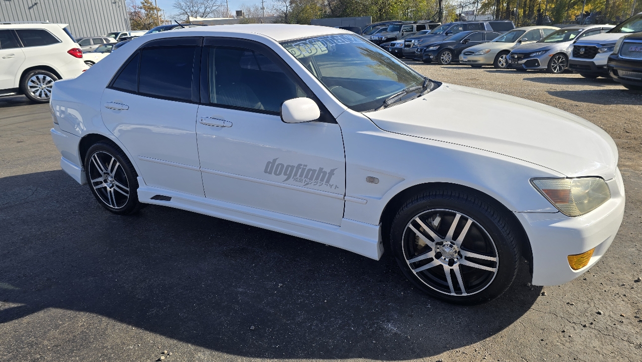 Toyota Altezza  2000