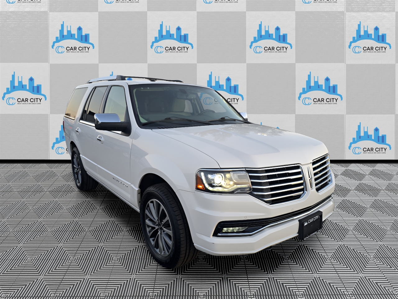 Lincoln Navigator Select 4WD 2017