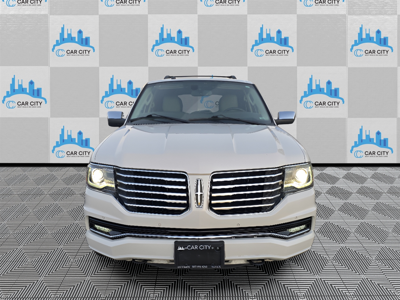 Lincoln Navigator Select 4WD 2017
