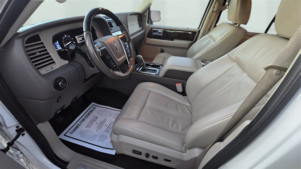 Lincoln Navigator Select 4WD 2017