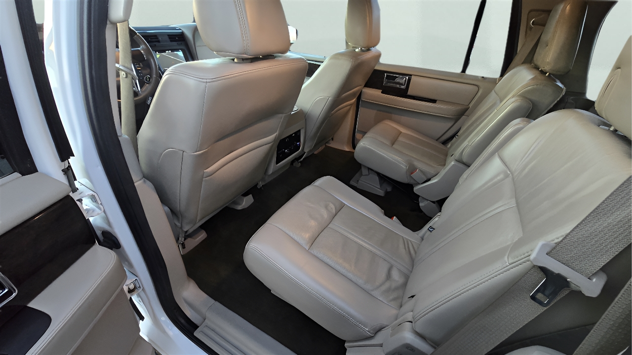 Lincoln Navigator Select 4WD 2017