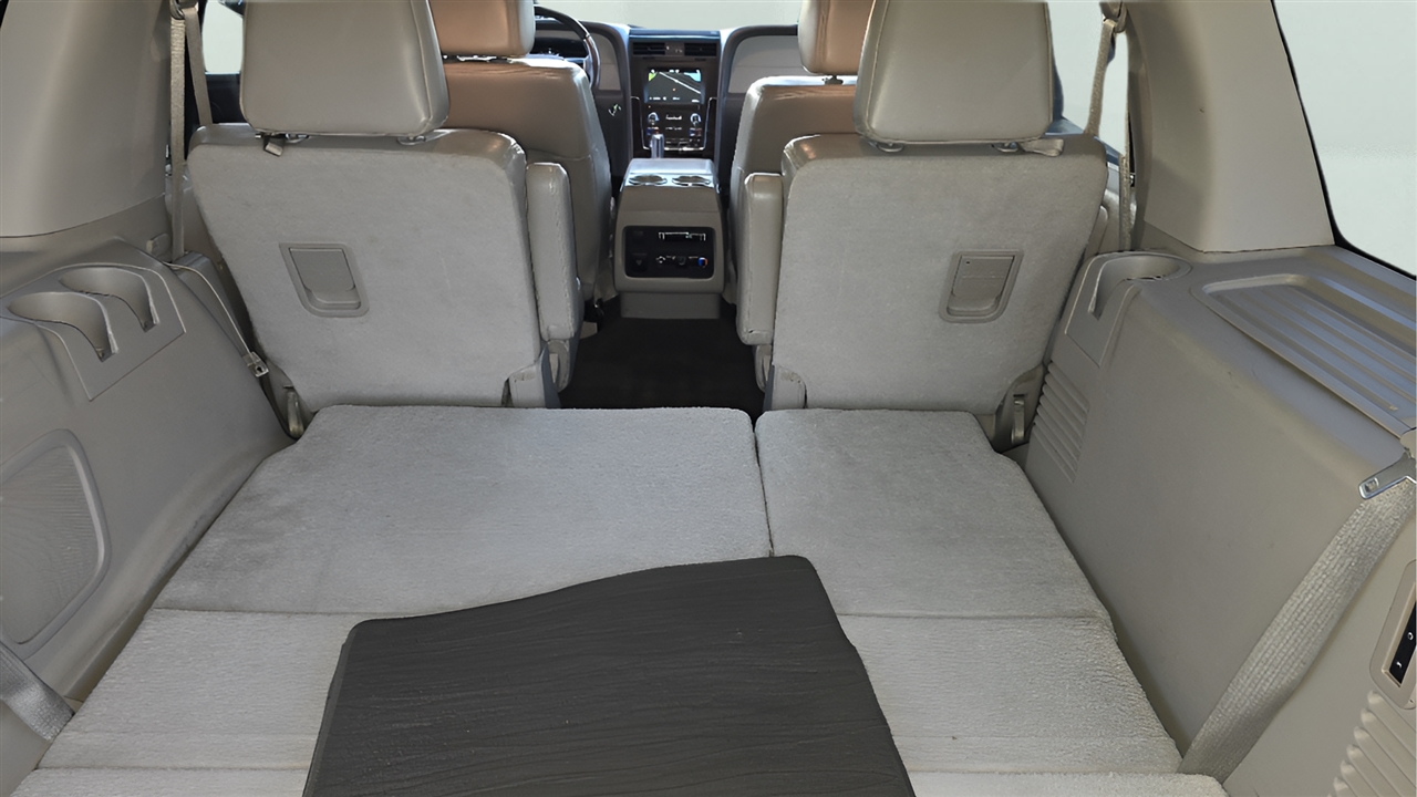 Lincoln Navigator Select 4WD 2017