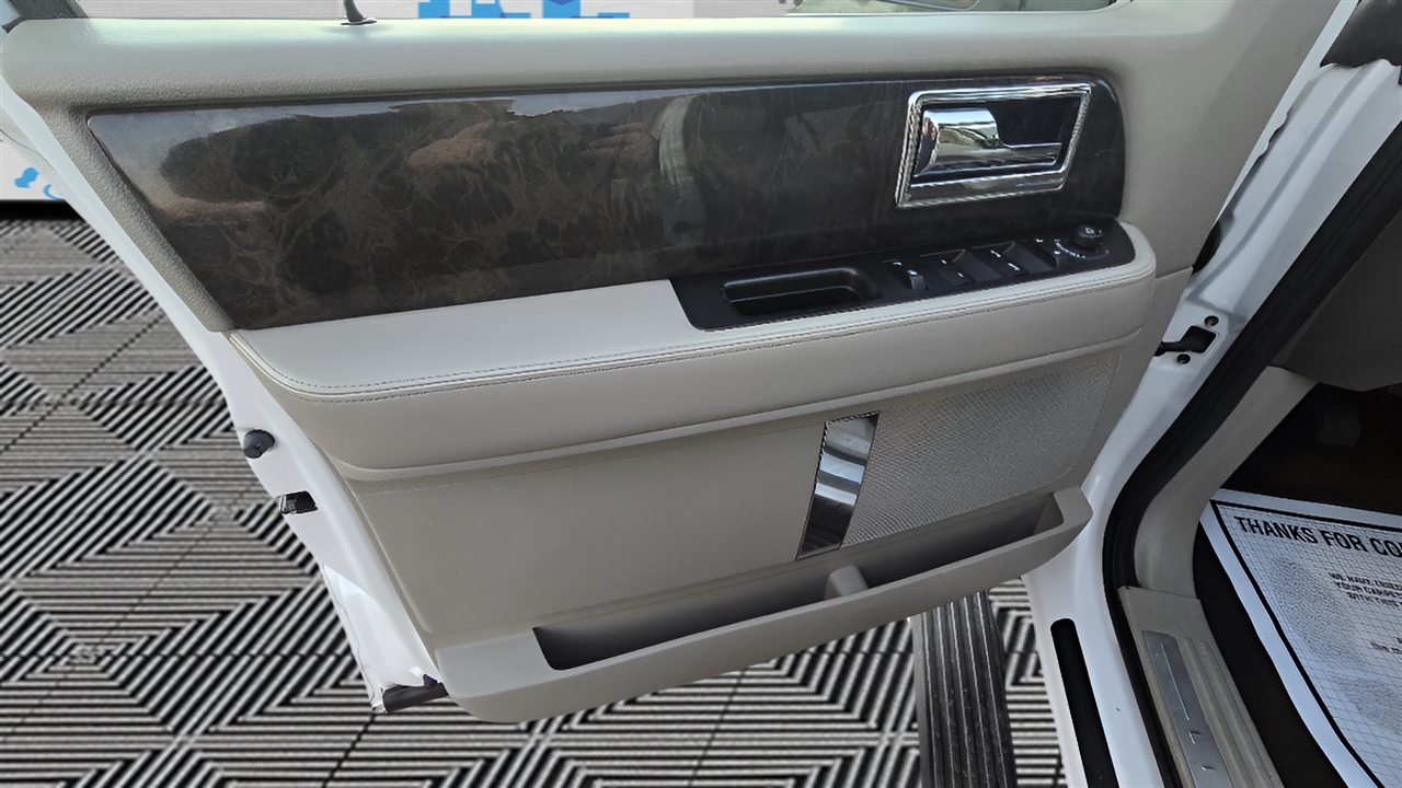 Lincoln Navigator Select 4WD 2017