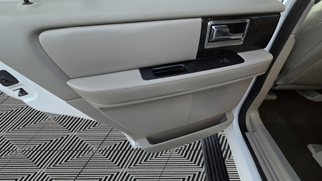 Lincoln Navigator Select 4WD 2017