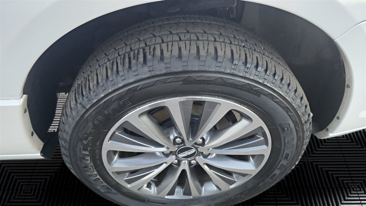 Lincoln Navigator Select 4WD 2017