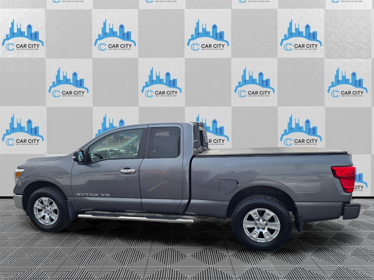 Nissan Titan SV King Cab 4WD 2018